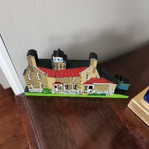 Shelia's Collectibles @1999 Old Mackinac Point Lighthouse Mackinaw City, MI - Picture 1 of 3