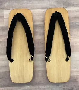 Pair of Japanese Wood Shoes Sandals Clogs Slippers 11" - Picture 1 of 8