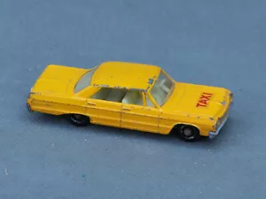 Matchbox Series No 20 Chevrolet Impala Taxi Yellow 1965 - Picture 1 of 6