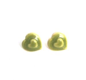 Ohrstecker Keramik Herz grün - süße kleine grüne Ohrringe in Herzform Handmade