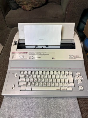 Smith Corona PWP 3800 PWP3800 Personal Word Processor Works! Incl Manual And Cvr - Image 1 of 4