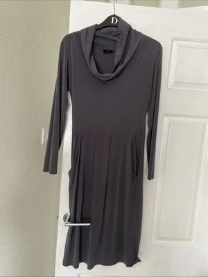 Vestido de mujer Foto 1 de 4