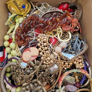 9,7 kg defekte Bastelschmuck Perlen Upcycle - Bild 1 von 9