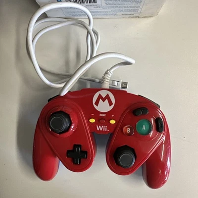 Mando Nintendo Wii U Mario con cable Edición Mario ROJO Foto 1 de 2