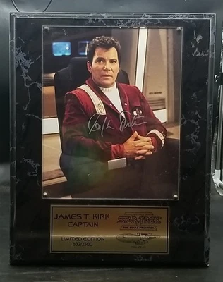 STAR TREK. Foto autografiada de William Shatner-Capitán Kirk. Edición LTD 832/2500 Foto 1 de 4