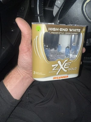 Sylvania H7 SilverStar ZXE GOLD H7SZG.BP2 - Image 1 of 4
