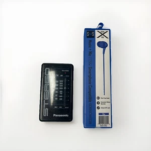 VINTAGE PANASONIC RF-422 FM AM WALKMAN Radio With Free Headphones Fully Tested - Picture 1 of 7
