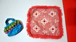 SKIPPER #1933 1966 COUNTRY PICNIC RED CHECKERD BLANKET & BLUE PURSE BAG CLOTHES - Picture 1 of 2