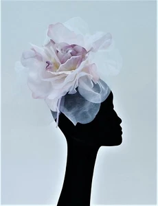 LARGE 12" DIAMETER SILK FLOWER FASCINATOR TWO TONE LILAC &IVORY WEDDING ASCOT - Picture 1 of 5