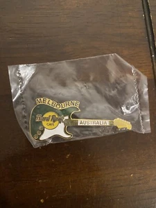 Hard Rock Cafe Melbourne Australia Black and White Stratocaster Guitar '01 Pin - Picture 1 of 3