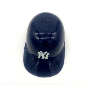 ⚾️ Vintage Mini Baseball Helmet New York Yankees - Picture 1 of 12