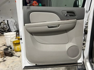 2007-2014 Chevy Silverado 2500 Driver LH Left Titanium-833 Rear Door Trim Panel - Изображение 1 из 4