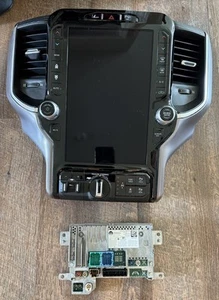 2019 2020 2021 2022 2023 2024 RAM 1500 LIMITED 12” SCREEN WITH RECEIVER UC5 - Picture 1 of 5