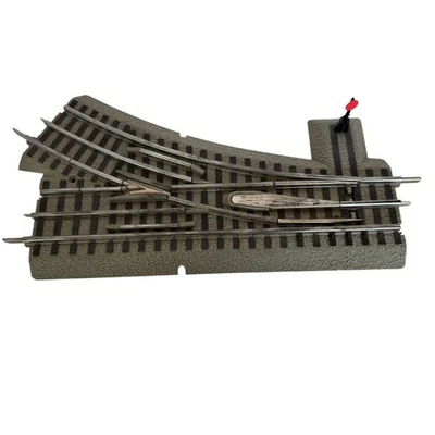 Lionel FasTrack 0-36 RH Manual Switch Tracks Model Train Accessory Right Hand - Image 1 of 4