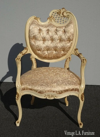 Vintage French Provincial Louis XVI Rococo Off White Heart Tufted Chair #2 Cover
