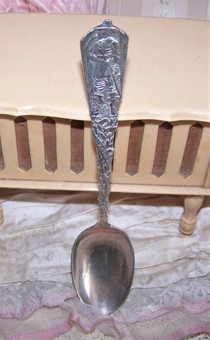 Antique C.1891 Durgin Sterling Silver Souvenir Spoon - Miles Standish Cover