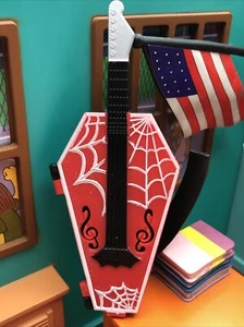 Monster High Puppe Operette 1st Wave Gitarrentasche Koffer Mattel Teilstück - Bild 1 von 3