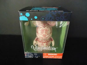 FIGURA FLORAL DE CORTE DE PAPEL DISNEY 3" VINILO SERIE D-TOUR NUEVA EN CAJA - Imagen 1 de 1