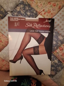 Hanes Silk Reflections seidig transparent Spitze Top Overknee AB, kleine Farbe, 0A444 - Bild 1 von 8