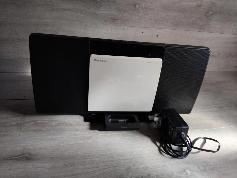 Pioneer X-SMC00BTB Audio System Bluetooth iPod FM CD Slim Micro System VGC - Image 1 of 4