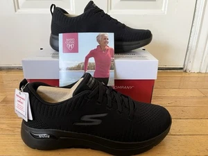 Men’s Skechers Go Walk Arch Fit Recharge Walking Shoes Triple Black 10.5 EUC - Picture 1 of 6