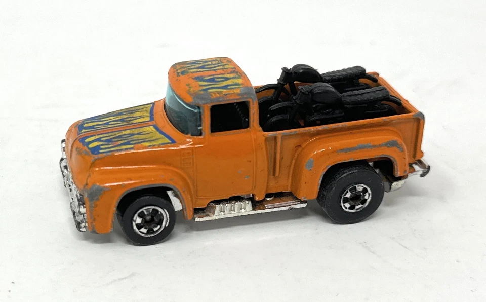 Hot Wheels Flying Colors Orange Hi-Tail Hauler — 第 1/3 张图片