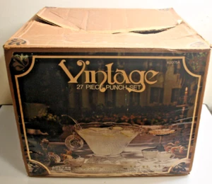 Vintage Punch bowl and 12 Glasses plus hooks - Picture 1 of 7