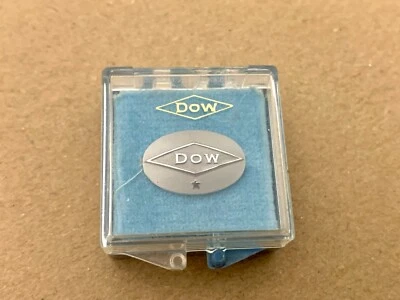 DOW CHEMICAL 14K Solid White Gold; Employee Service Award  Pin Badge - Image 1 of 4