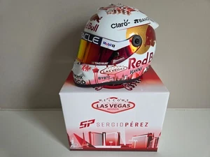 Casco Schuberth 1/2 Red Bull Racing - S. Perez - P3 Gp Las Vegas 2023 - Foto 1 di 10