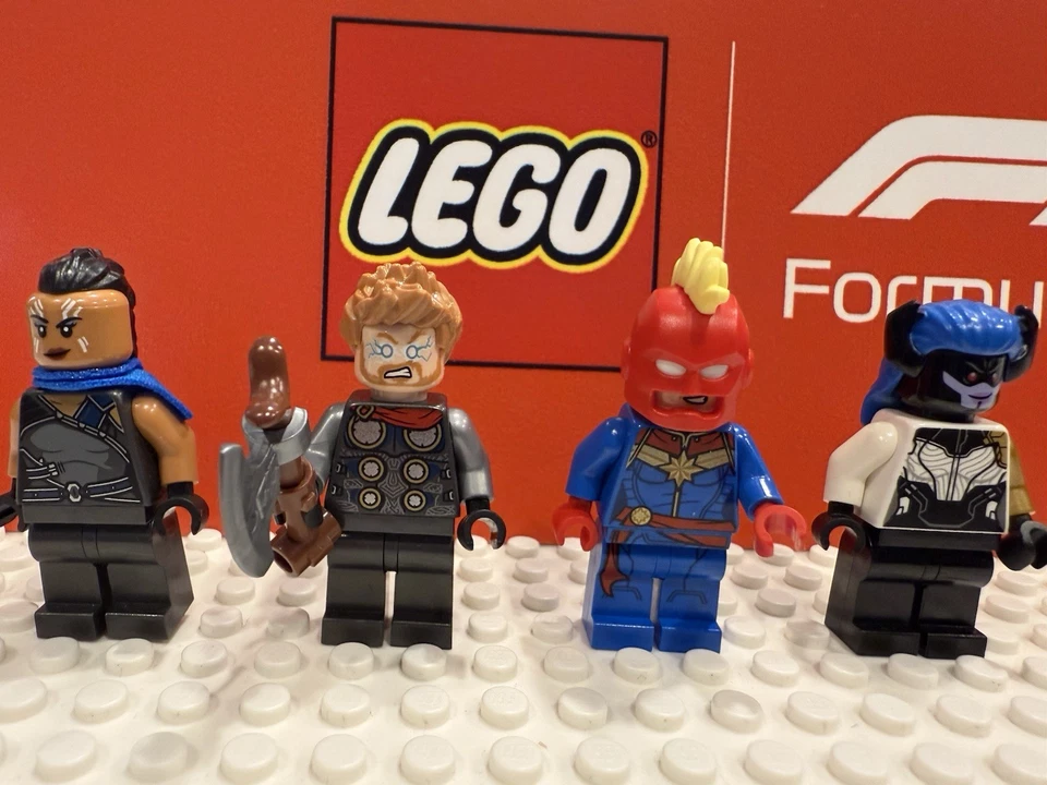 LEGO® MARVEL SUPERHEROES MINIFIGURES LOT OF 4 - Image 1 of 1