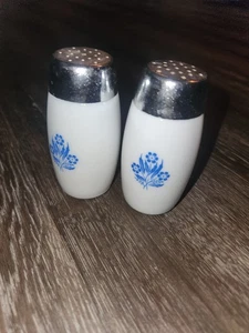 Dispensers Inc Starline Corning Ware Blue Cornflower Salt And Pepper Shakers - Bild 1 von 8