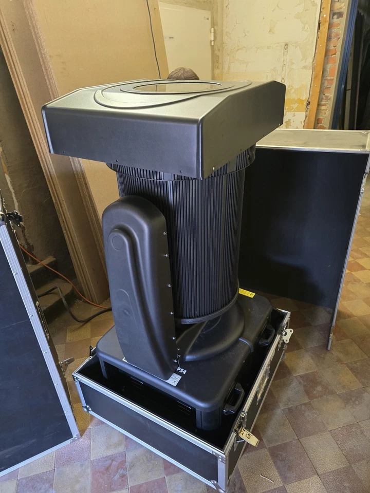 Skybeamer 7000W 7kw Xenon 380V Himmelsstrahler CMY Movinghead Incl Flightcase#1 - Bild 1 von 4