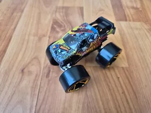 HOT WHEELS MONSTER JAM 1/64 TEAM TRACK TYRES DIECAST MONSTER TRUCK - Picture 1 of 3