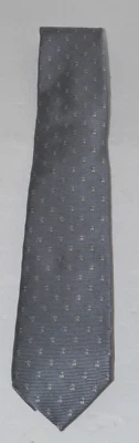 Corbata Brooks Brothers con logotipo de oveja 100 % seda plateada Foto 1 de 4
