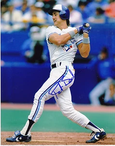 PAT BORDERS TORONTO BLUE JAYS ACTION SIGNED 8x10 - Picture 1 of 1