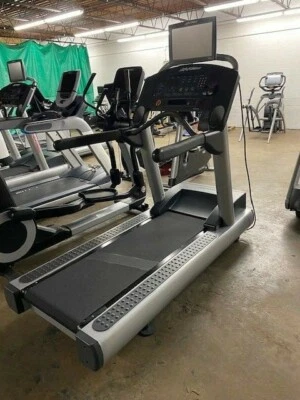 CINTA DE CORRER LIFE FITNESS SERIE CLST INTEGRIDAD IMPRESCINDIBLE Foto 1 de 4