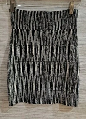 Minifalda lápiz ceñida al cuerpo vendaje negra tinte espacial Simone XS para mujer BCBG MAXAZRIA Foto 1 de 4