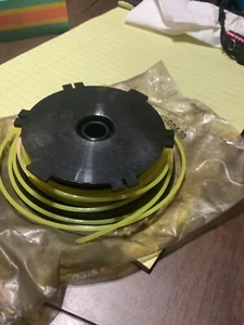 300690 mcculloch trimmer with line - Picture 1 of 2