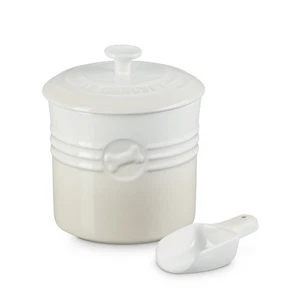 Pet Food Storage Container with Scoop Meringue 800g 1.76lb Japan NEW - Picture 1 of 5