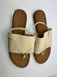 Unity in Diversity Flip Flops Size 40 - Picture 1 of 6