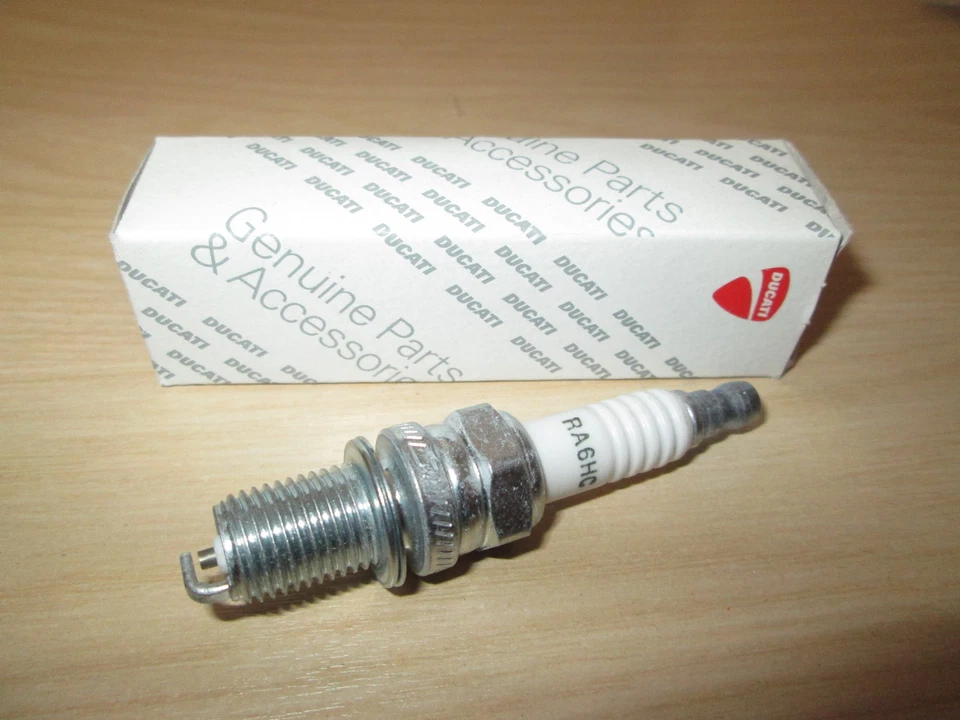 NUEVO ORIGINAL DUCATI MONSTER 750 900 BUJÍA 67090081A (01) Foto 1 de 1