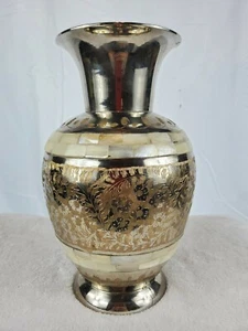 Vaso vintage in metallo argentato inciso con pietre incastonate da Dubia quasi 9 pollici - Foto 1 di 7