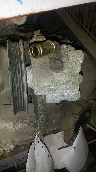 Bomba de dirección asistida sedán para 01-06 SEBRING 100090 Foto 1 de 1