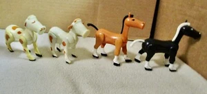 Vintage 1970's  2 Horses and 2 Cows (o) - Picture 1 of 5