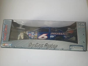 Team Caliber Pit Stop Series 1/24 Scale Diecast Mark Martin #6 AAA Brickyard - Picture 1 of 2