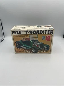 Ford T Roadster 1923 AMT Street Rods 1/25 - Imagen 1 de 10