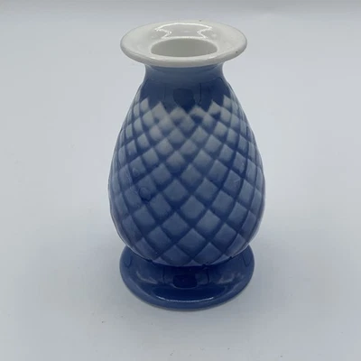 Bing & Grøndahl (B&G) de porcelana portacandelabros acolchado azul Copenhague Foto 1 de 4