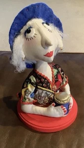 Busto bambola di stoffa fatto a mano 8,5” base legno firmato quercia leggi (132ia) - Foto 1 di 7