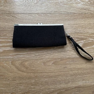 New Look schwarz Glitzer Clutch Tasche Handtasche mit Handschlaufe Leoprint - Bild 1 von 4
