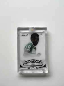PELE 1 OF 1   2018/19 Leaf Pearl W/ REAL EMBEDDED PEARL Soccer Card ENCASED